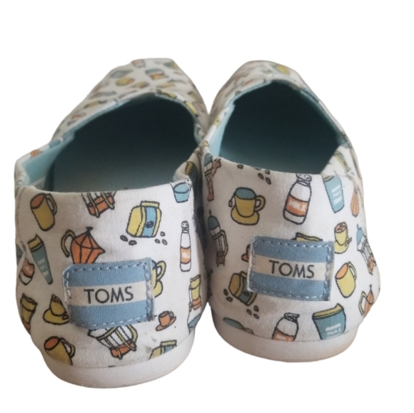 TOMS - Picture 3 of 8